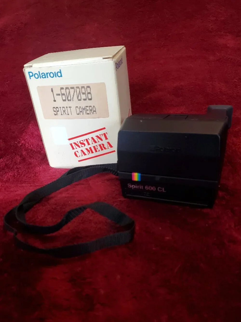 Polaroid Spirit 600 CL Instant Camera with Box and Strap-Excellent Condition